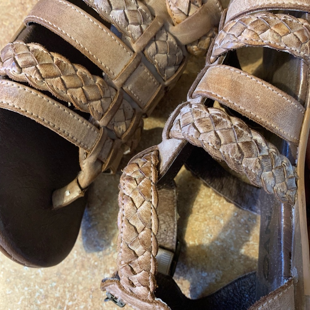 ROAN Kaliope Sandals, Size 8 - Picture 4 of 7